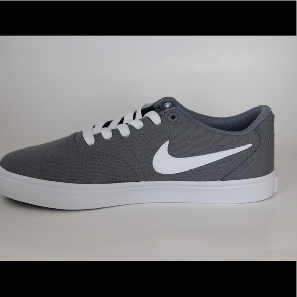 Women's Nike SB Check Solar Canvas Sneaker - Picture 7 of 8